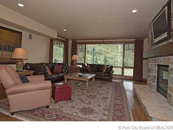 2nd image of 2280 Deer Valley Dr #321