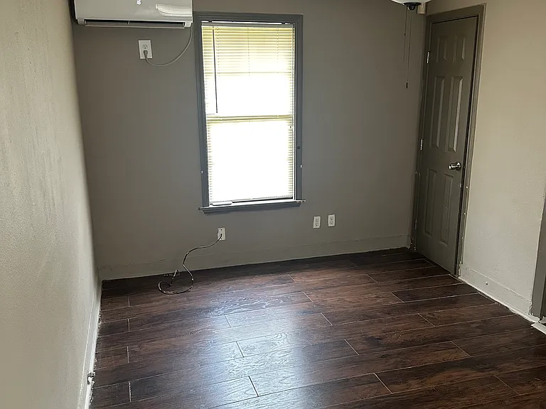 3213 Stonewall St — Photo 5