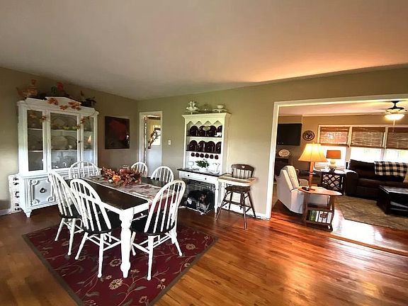 family/dining room on back of home