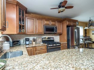 32 Lorenzo Ct, Aberdeen, NJ 07747