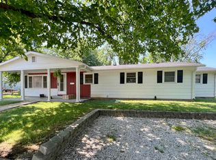1107 W Warren St, Mitchell, IN 47446