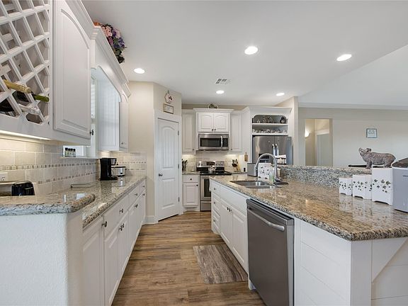 5th image of 4304 Bolivar Cir