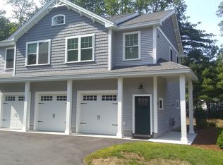 18 Shelburne Rd, Nashua, NH 03063