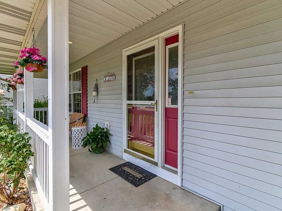 4th image of 13285 Tamarack St