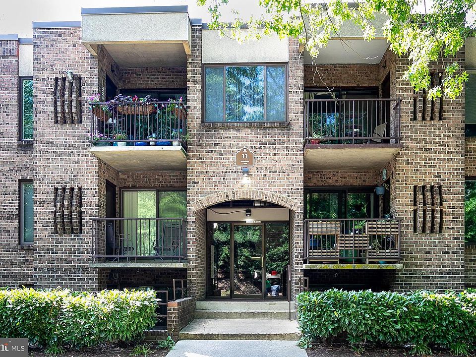 1st image of 11 Silverwood Cir APT 3