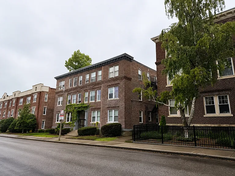 26 Park Vale Ave #2 — Photo 1