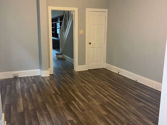 4th image of 430 Walnut Ave