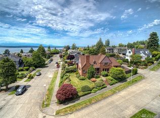 3818 W Parkmont Pl, Seattle, WA 98199