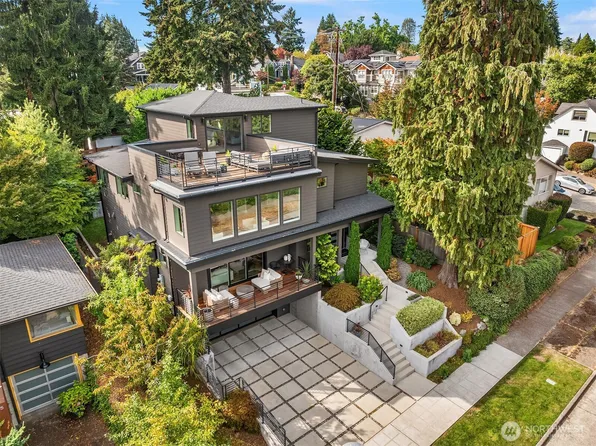 5751 36th Avenue NE, Seattle, WA 98105