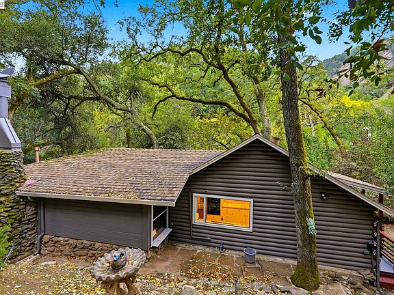 5th image of 2929 Kilkare Rd