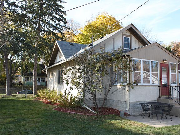 Older pic of the back of the house before the back porch was renovated