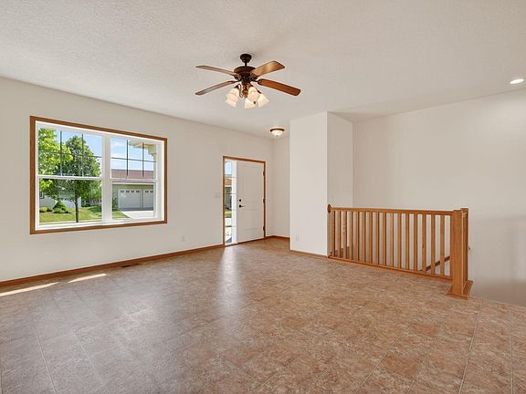 2nd image of 2705 Clayton Dr