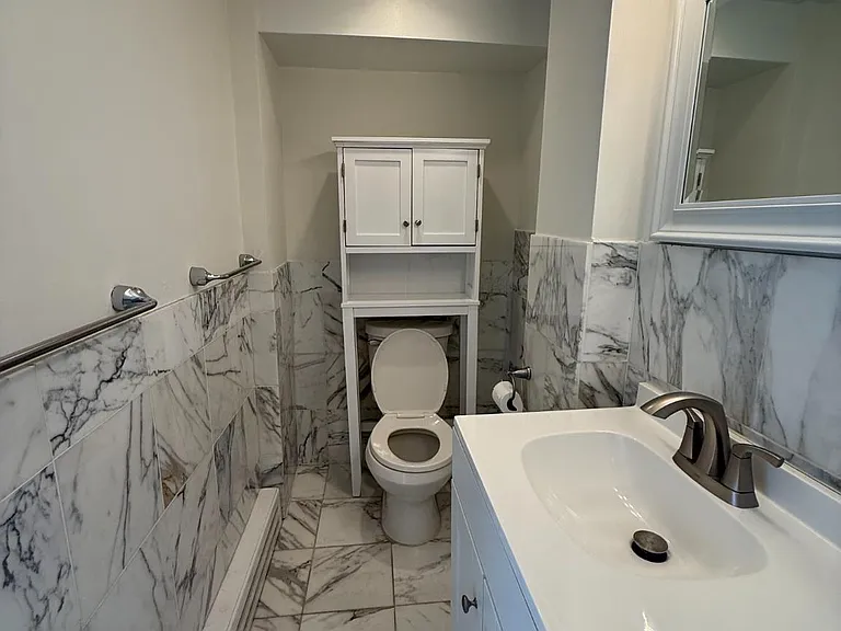408 S Alder St — Photo 11