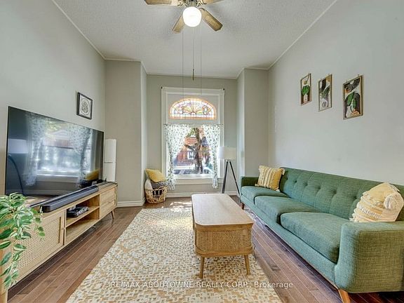 5th image of 100 Grant Ave