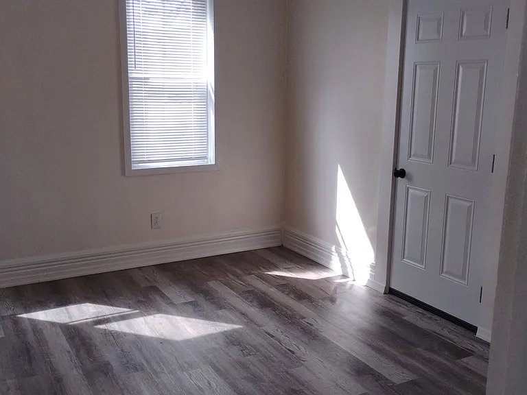 305 Bacon St #1 — Photo 3