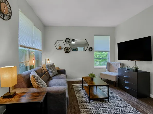 204 Collinsville St, Whitesboro, TX 76273