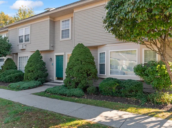 29 Glen Ridge Court #29, New Milford, CT 06776