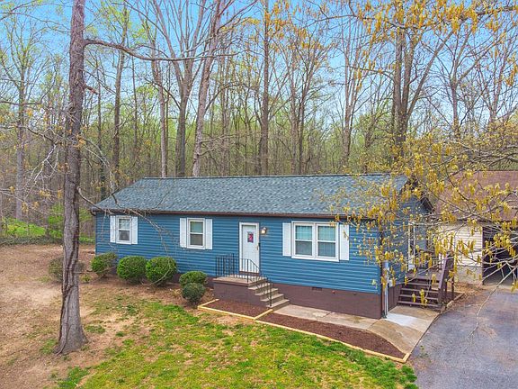 3rd image of 36761 W Lakeland Dr