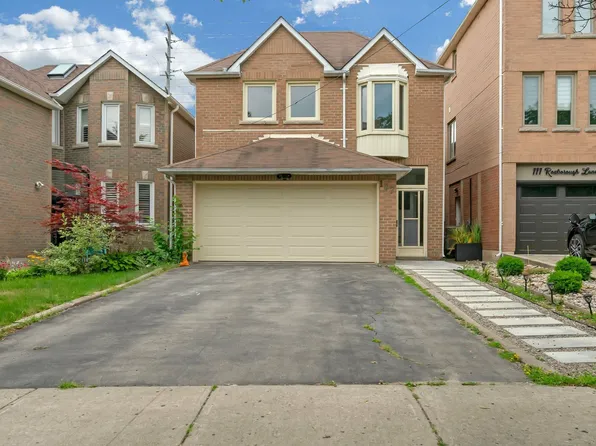 107 Roxborough Ln, Vaughan, ON L4J 4T5