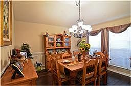2nd image of 1516 White Willow Ln