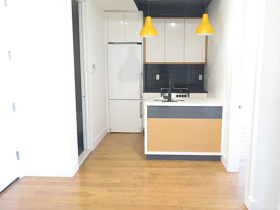 2nd image of 140 Manhattan Ave #4C