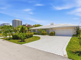 8 Castle Harbor Is, Fort Lauderdale, FL 33308