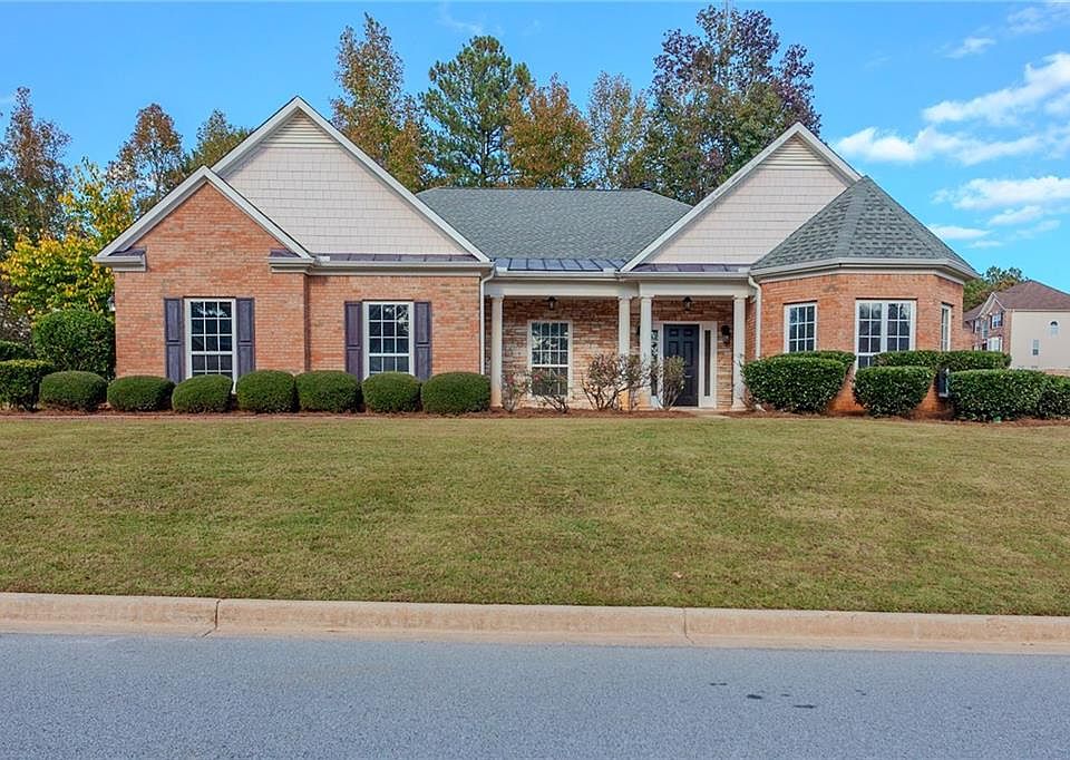 1st image of 1129 Fountain Crest Dr