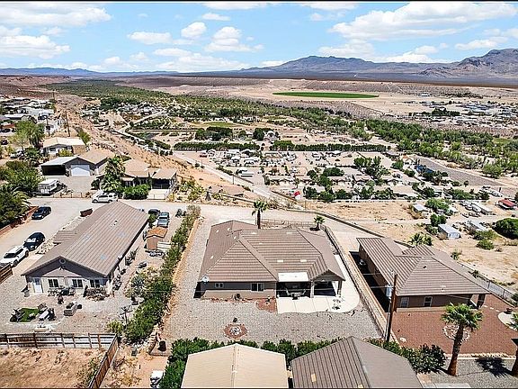 3rd image of 2896 E Sierra Vista Dr