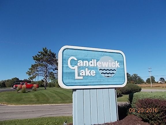 2nd image of 327 Candlewick Blvd SE