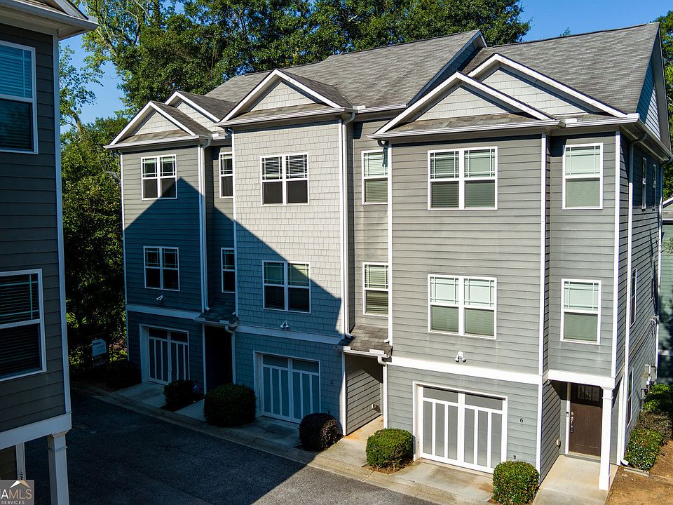 1st image of 1365 Memorial Dr SE Unit 5