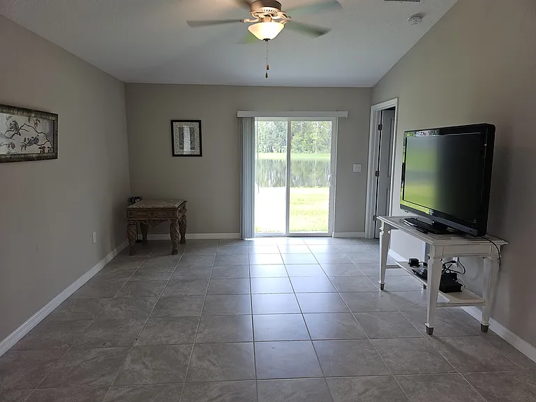 1629 Yellow Trl — Photo 2