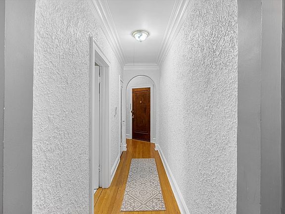5th image of 126 N Austin Blvd #2N