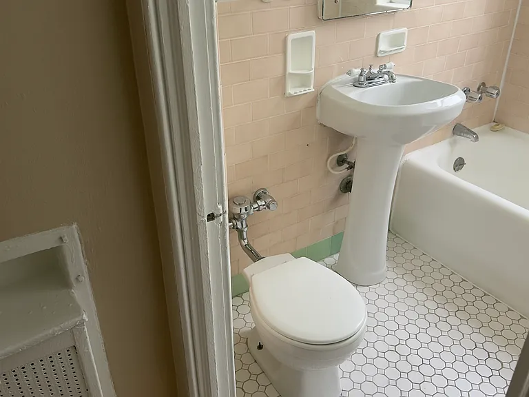 8058 S Hermitage Ave — Photo 21