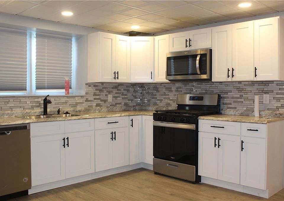 1st image of 24 Lewis St Floor 2