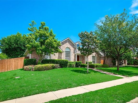 2nd image of 2329 Mesa Oak Trl