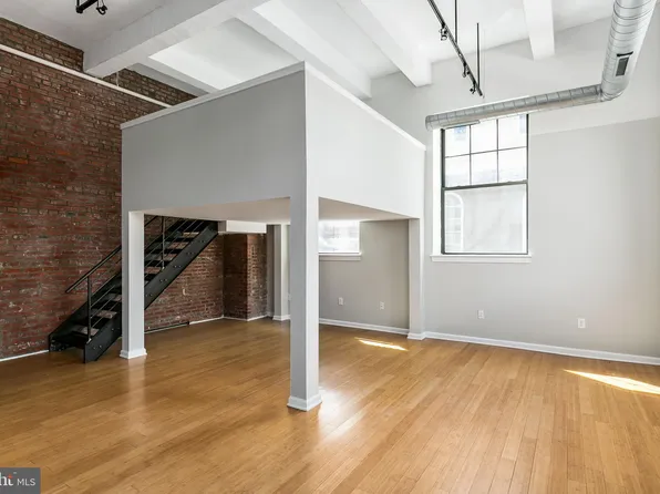 1637 Poplar St, Philadelphia, PA