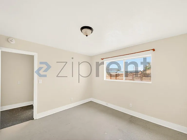 12077 Sand Ave — Photo 12