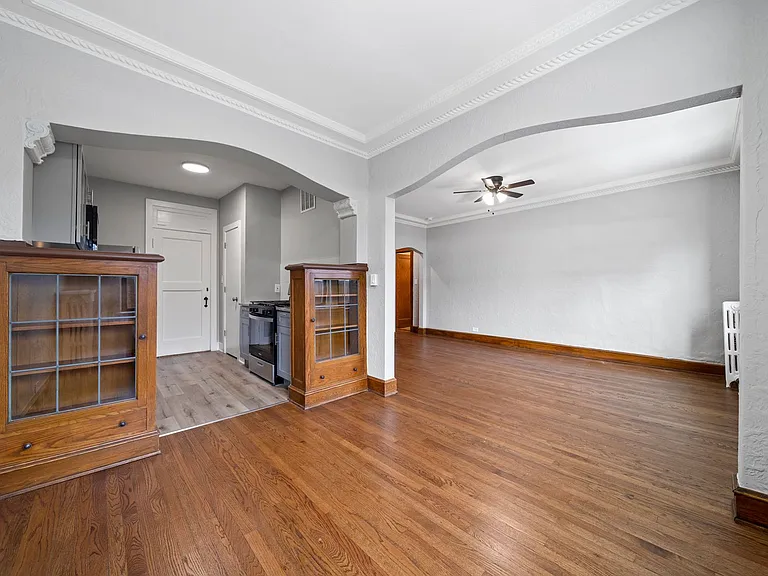 Bella Casa Apartments — Photo 31
