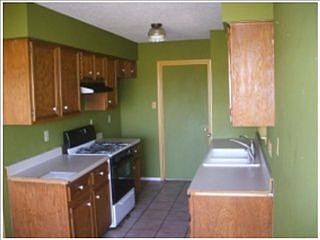 2nd image of 1605 Mills Meadow Dr