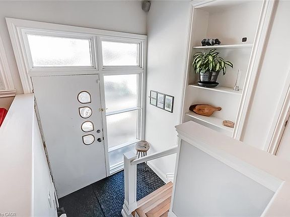 2nd image of 1175 Pinegrove Rd