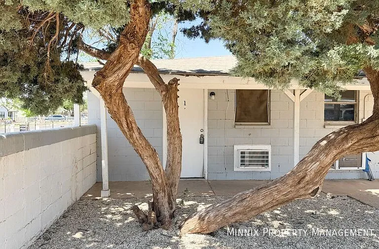 2212 2nd St #1 — Photo 3