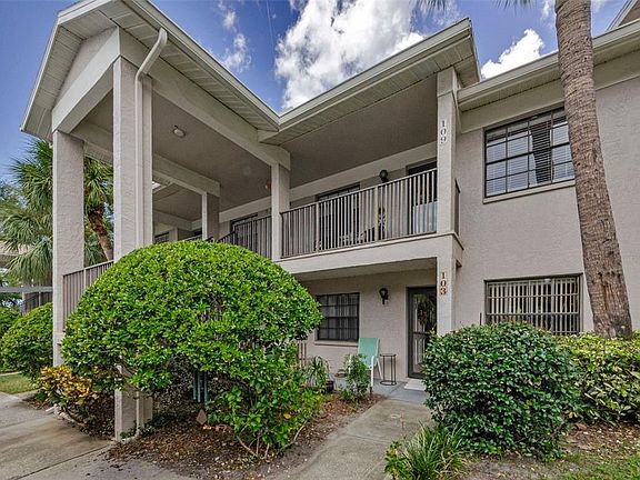 5th image of 2119 Elm St APT 103