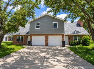 1913 Greenleaves Ct, Columbia, MO 65201