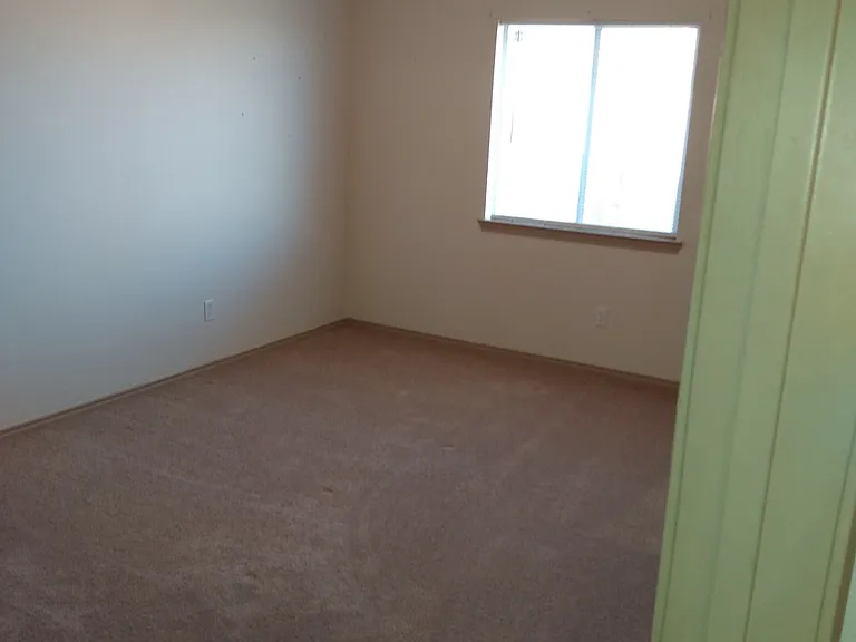 504 Kline Ave #2 — Photo 6