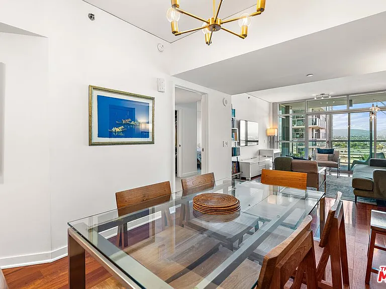 13650 Marina Pointe Dr #906 — Photo 17
