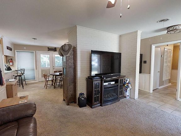5th image of 2106 Woodhaven Dr
