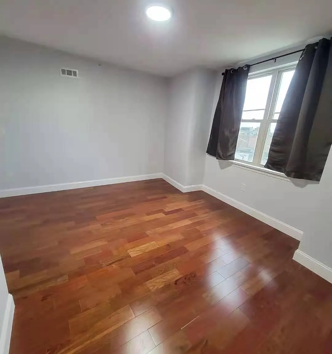 1 bed, 1.5 bath, $1,495 — Photo 3