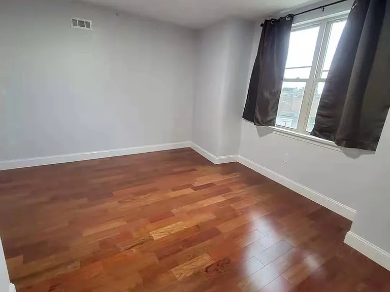 432 N 9th St #3F — Photo 3