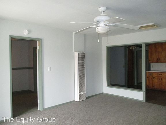 3rd image of 1106 W Houston Ave
