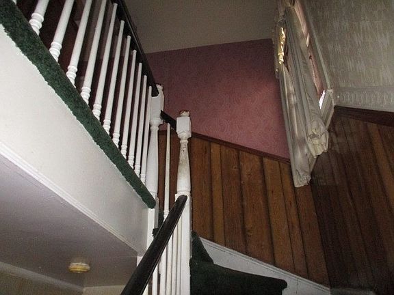 5th image of 933 Paxton St